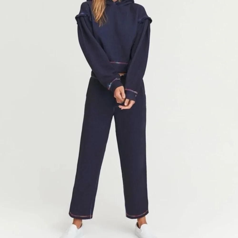 Something Navy Taylor Ruffle Hoodie Rainbow Detail - Picture 5 of 5